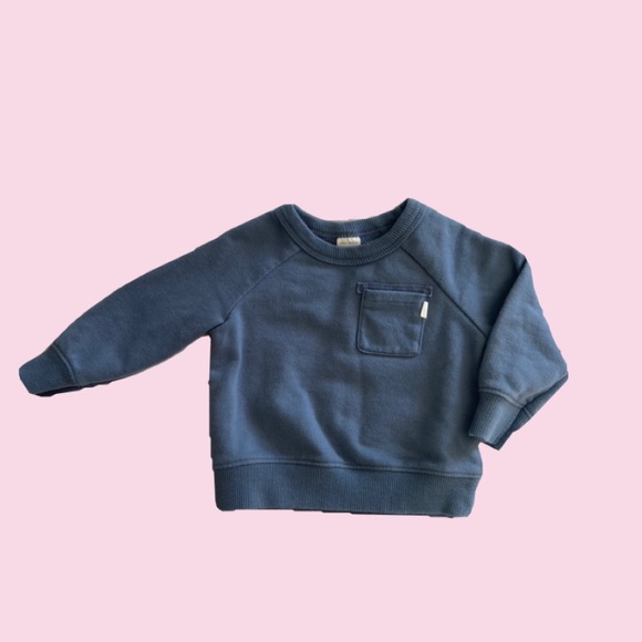 Oshkosh basic blue sweatshirt for baby. Size 9 months. Excellent used condition - Picture 1 of 1